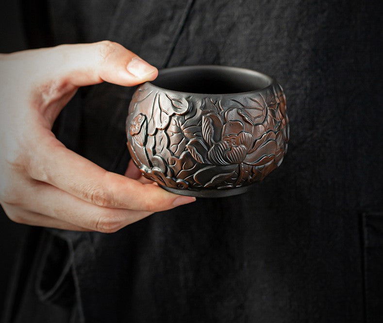 Engraved Floral Pattern Tea Cup